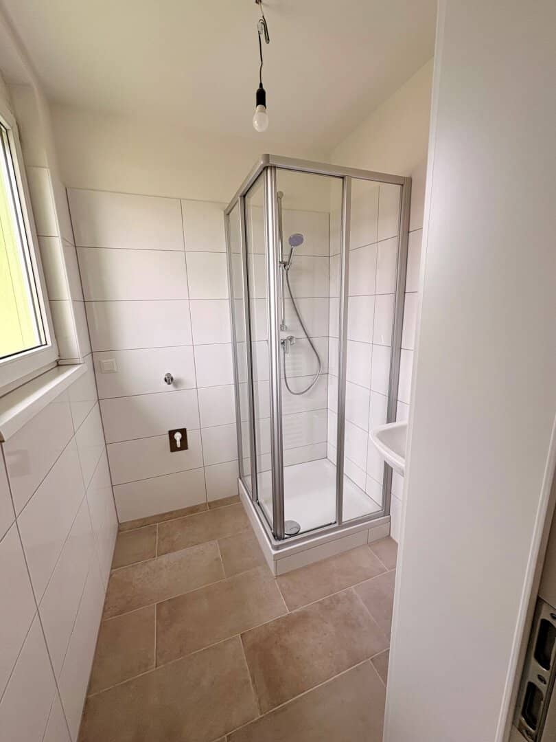Erstbezug nach Sanierung | 2 Zimmer | kleiner Balkon |