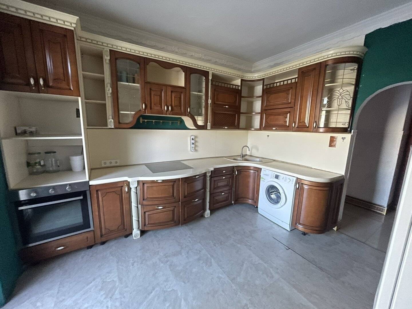 Attractive city apartment with balcony in a central location