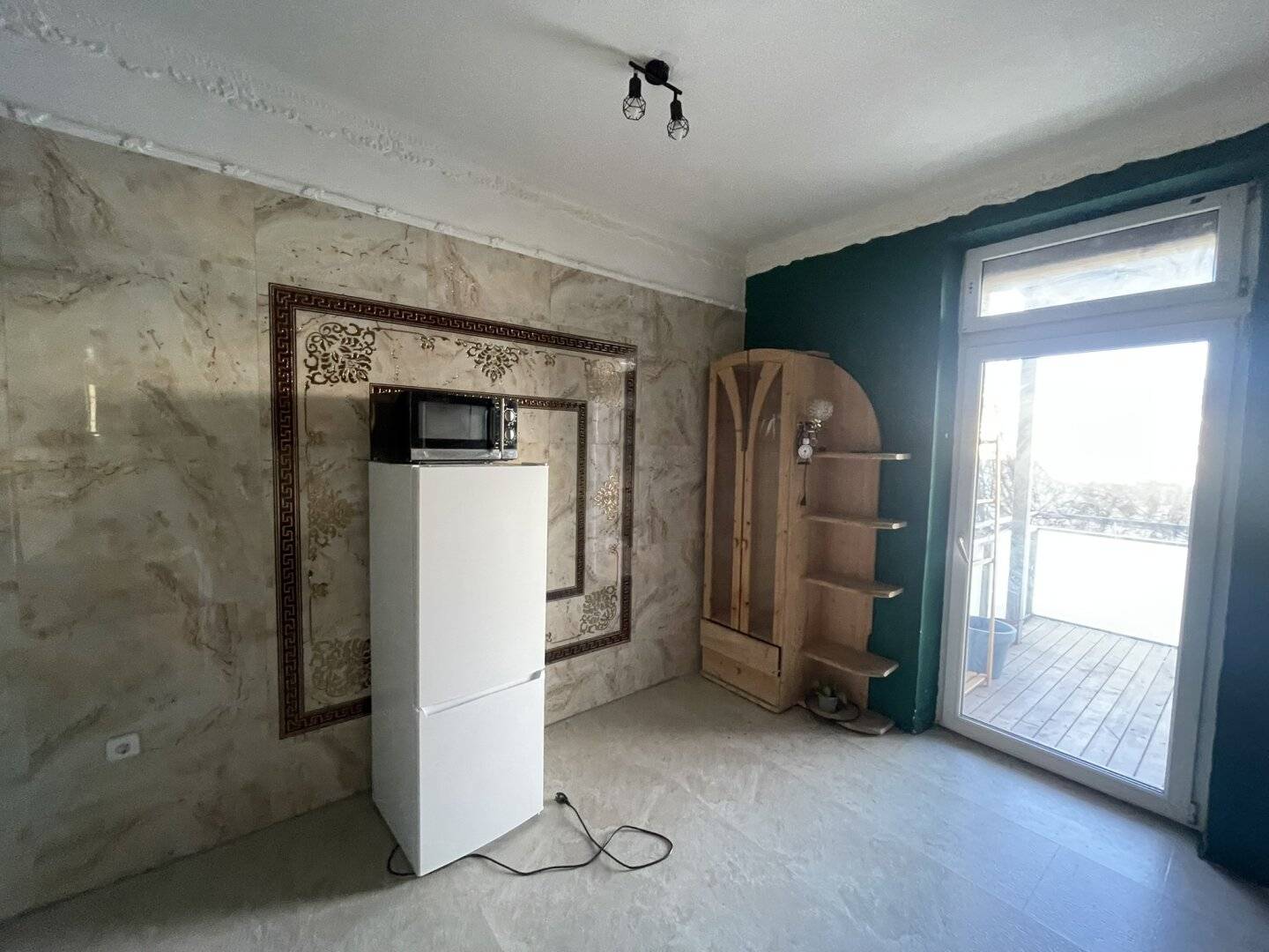 Attractive city apartment with balcony in a central location
