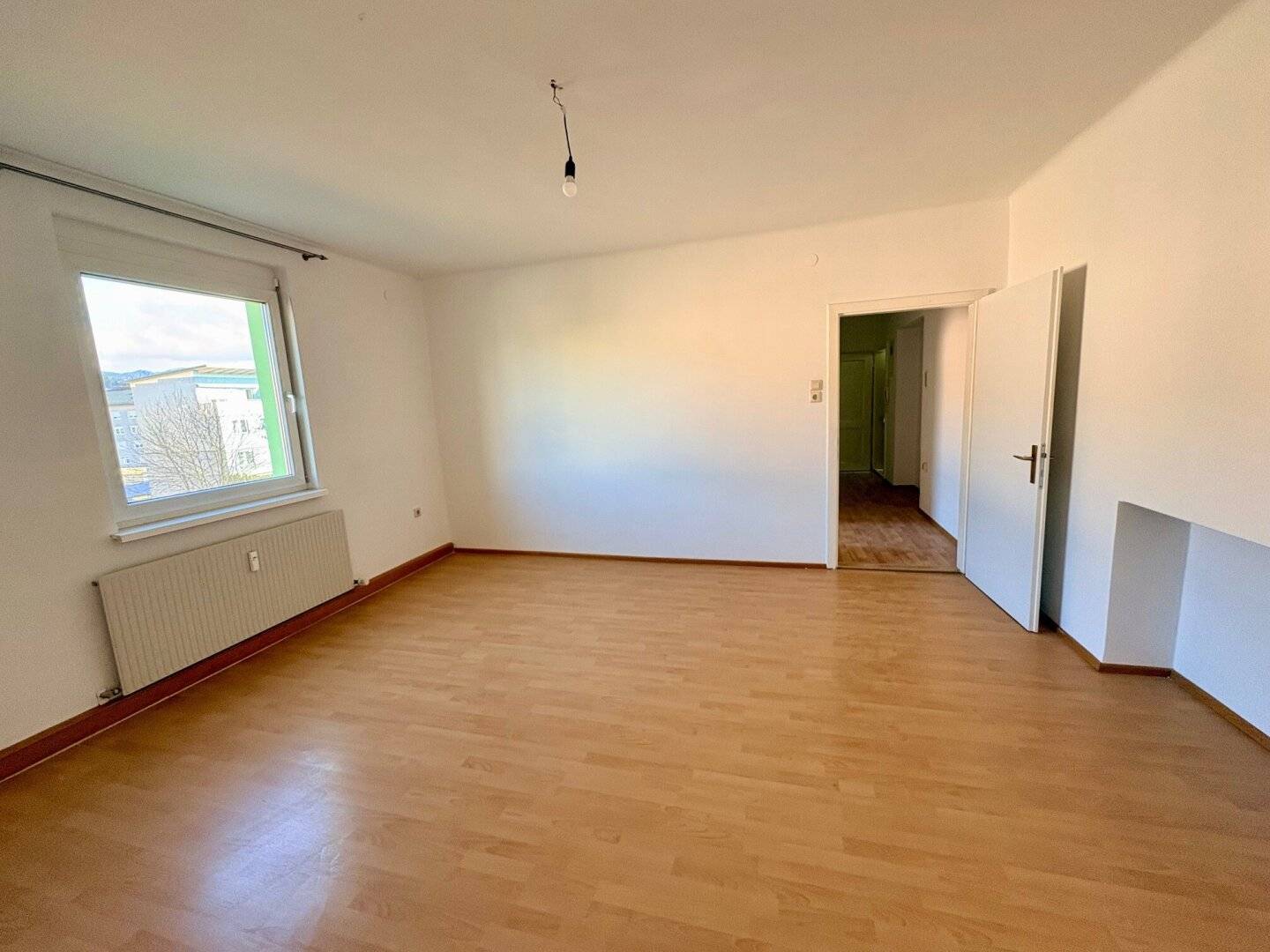 Nähe Stadtpark | 2 Zimmer | kleiner Balkon |