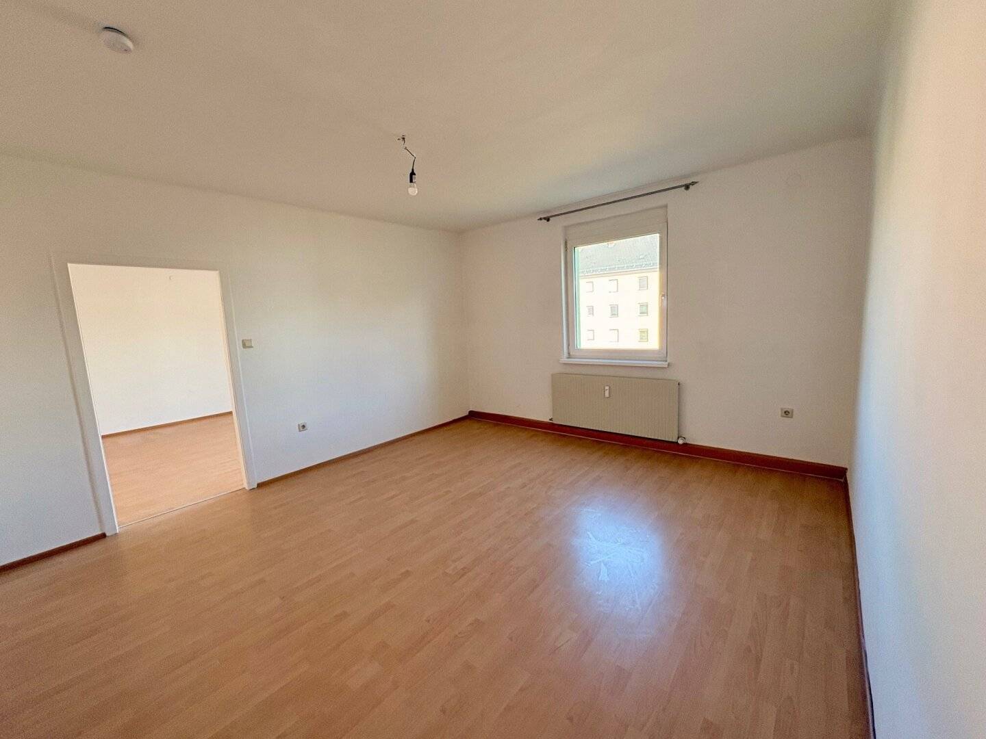 Nähe Stadtpark | 2 Zimmer | kleiner Balkon |