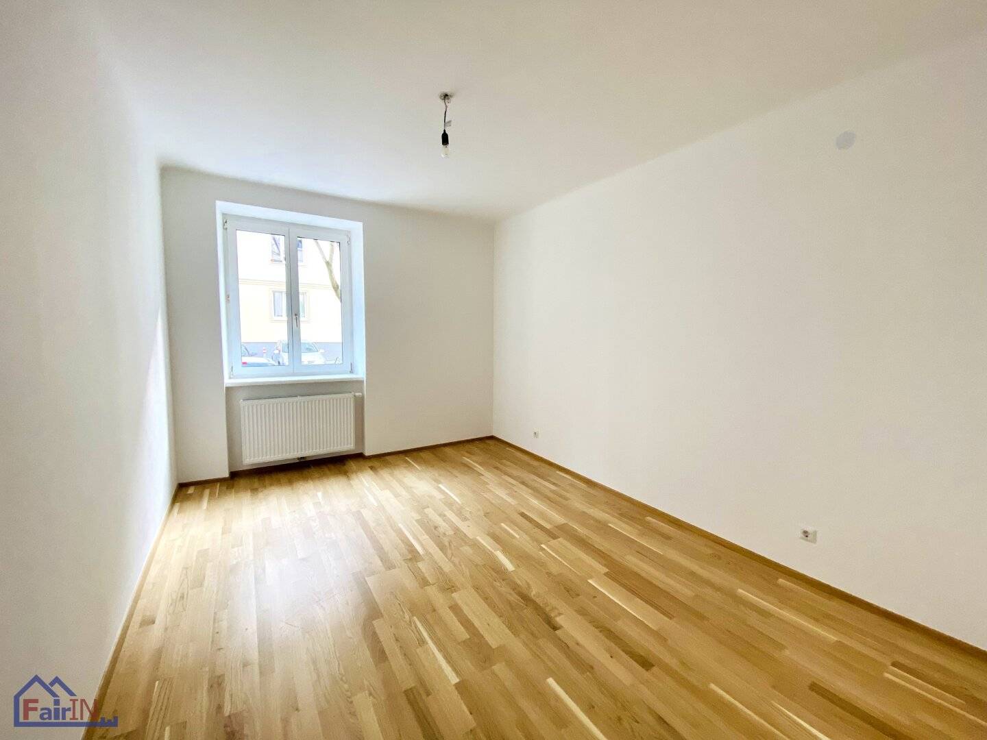 **ERSTBEZUG NACH SANIERUNG**3 ZIMMER EIGENTUMSWOHNUNG**
