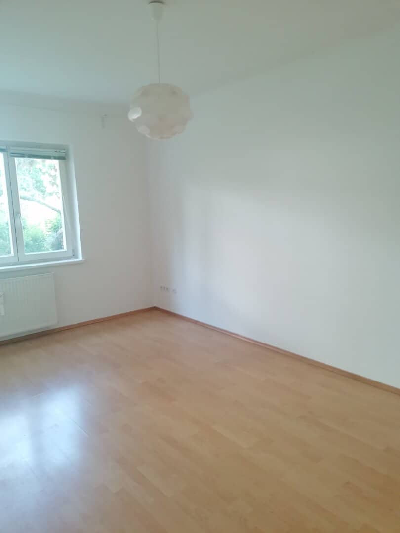 Gartenseitige 2 Zimmerwohnung mit kleiner Terrasse in Sievering!