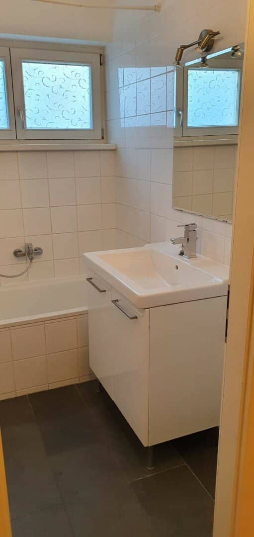 Gartenseitige 2 Zimmerwohnung mit kleiner Terrasse in Sievering!
