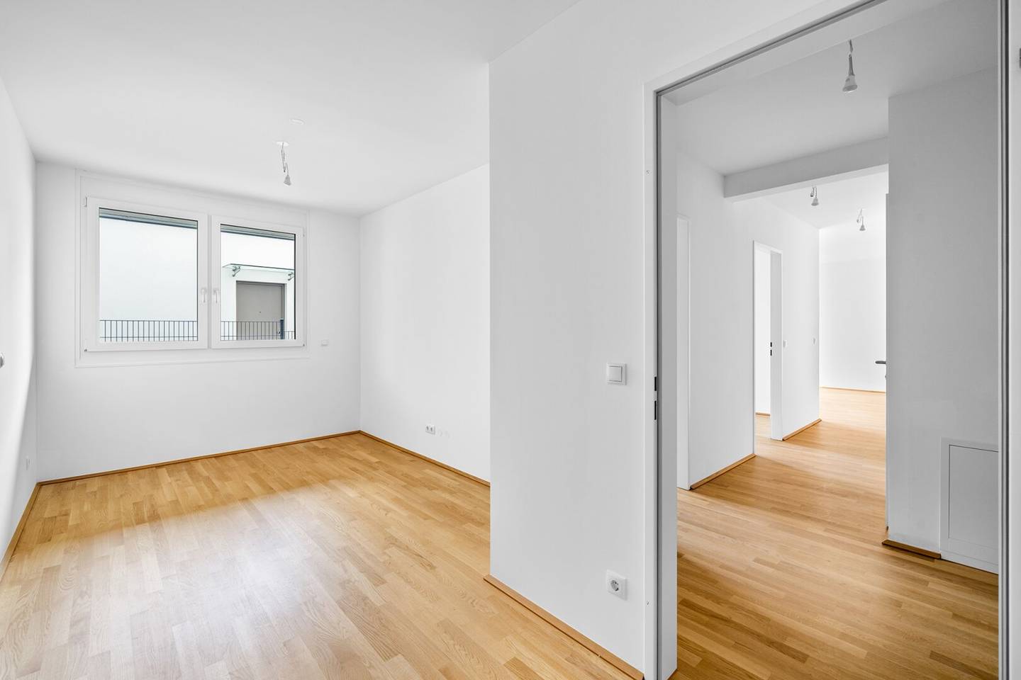 New building near Floridsdorf railway station, U6 - New 74 m² ground floor apartment with approximately 15 m² terrace (Top 01)