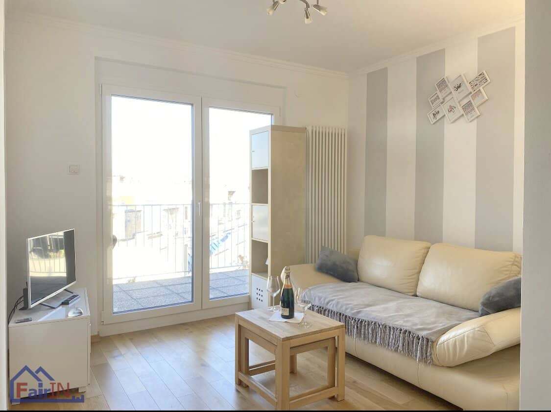 Commission free available immediately top location quiet apartment with approx. 20 m² large terrace at Margaretenplatz