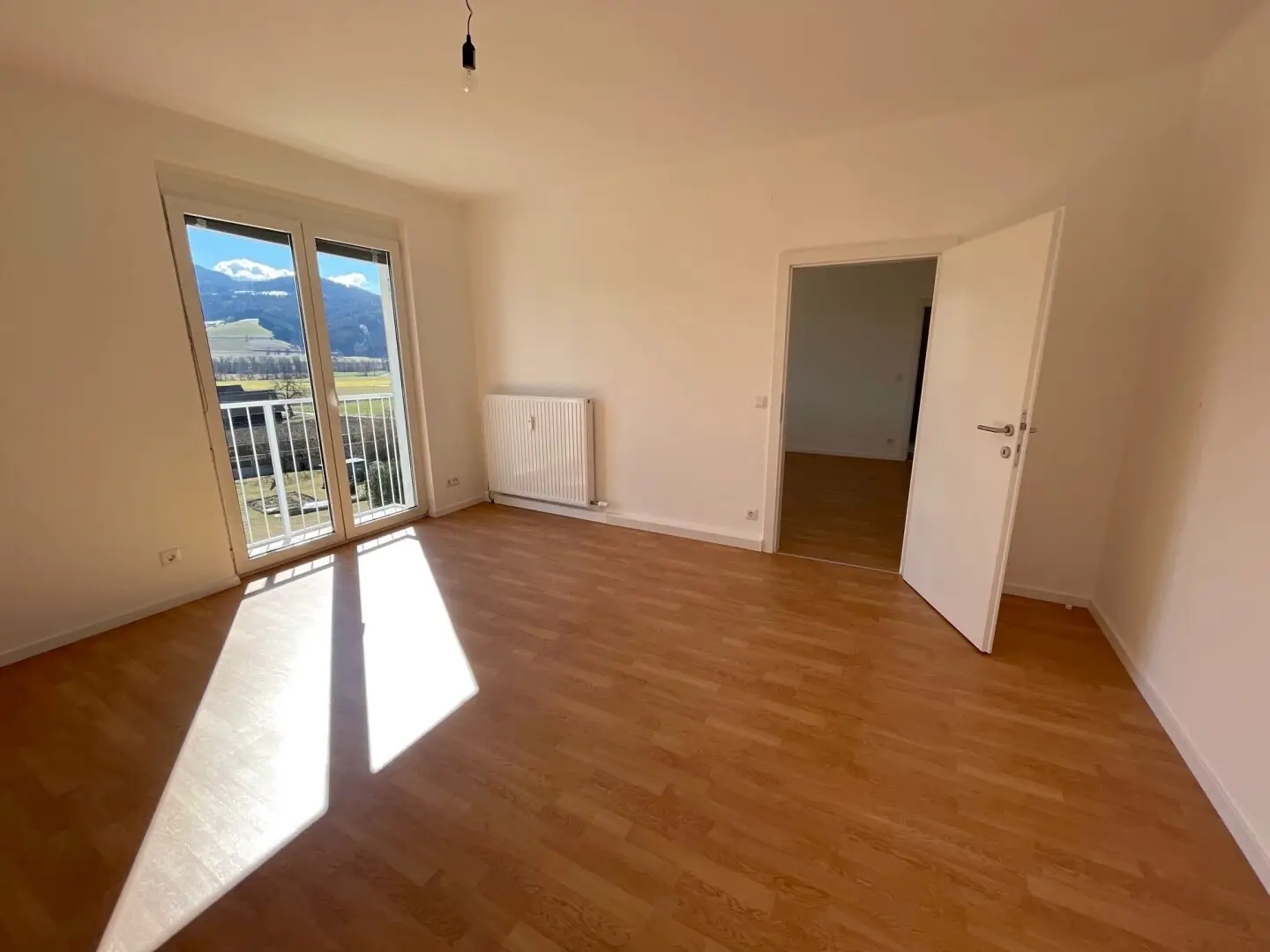 New tenant wanted - 2 rooms