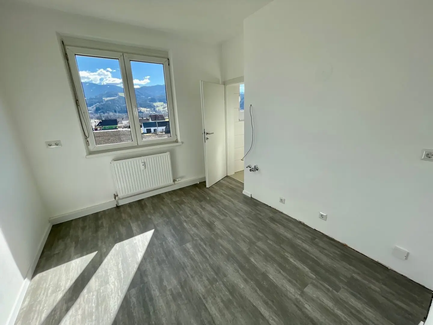 New tenant wanted - 2 rooms