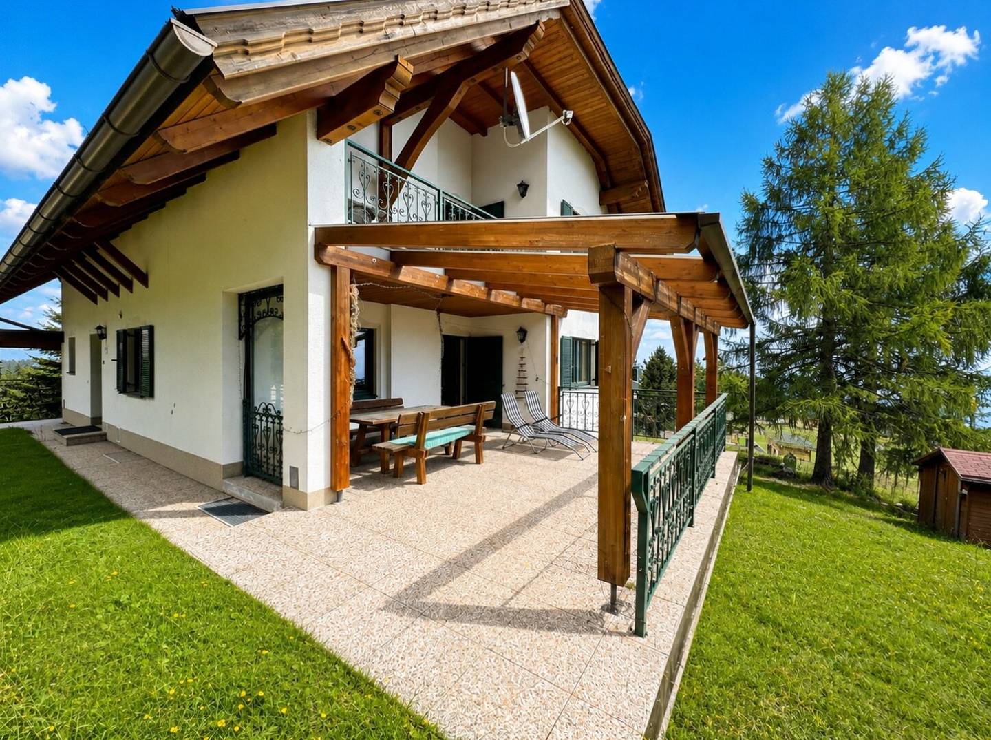 Preisreduktion -SKI IN/OUT - TRAUMLAGE ! 90 m2 FERIENWOHNUNG  !! Zweitwohnsitz!!  Apartments direkt an der Skipiste – Hochrindl