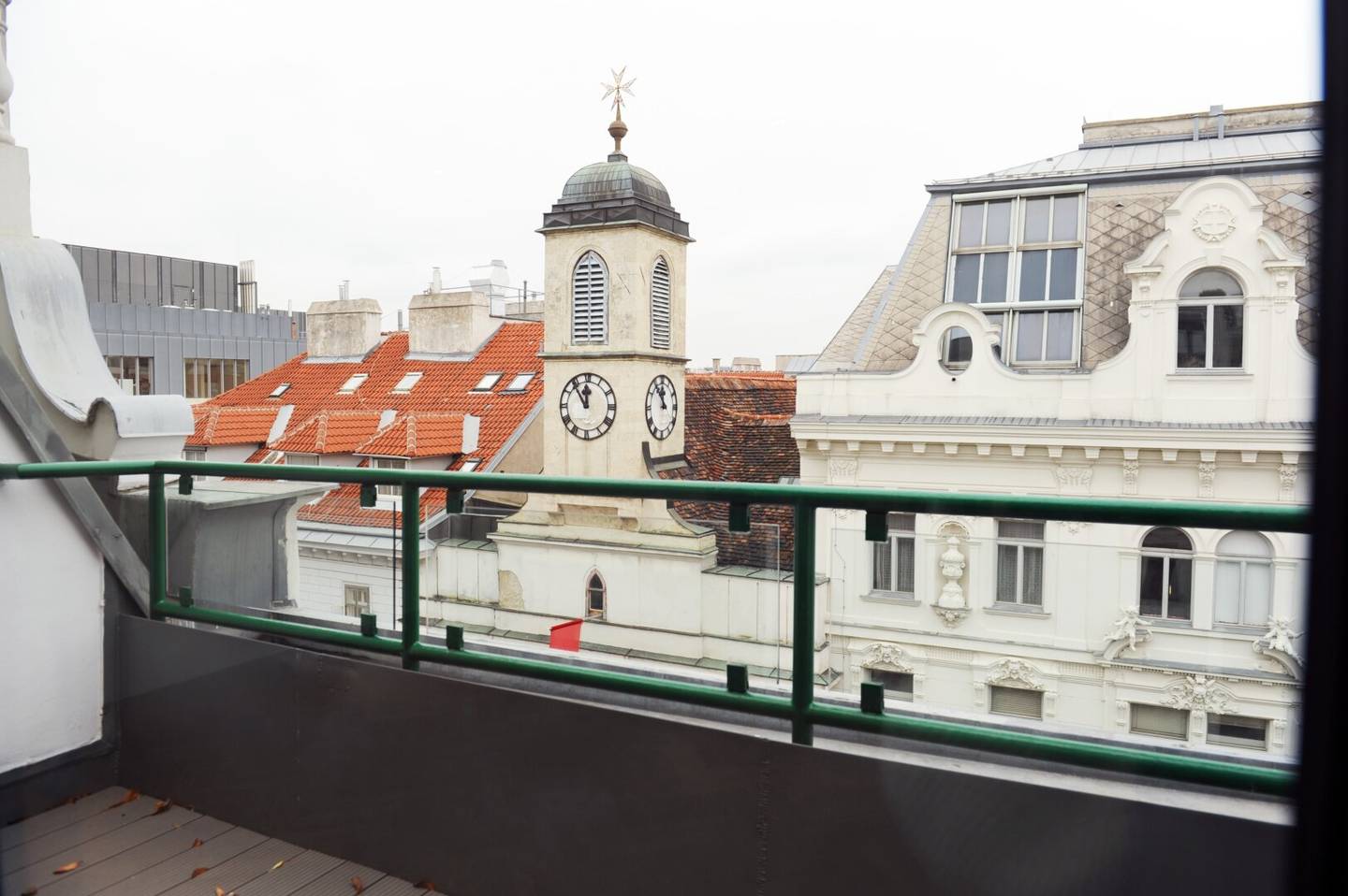 Kärnterstraße ! Elegante 5 Zimmer- Maisonette mit 2 Terrassen !