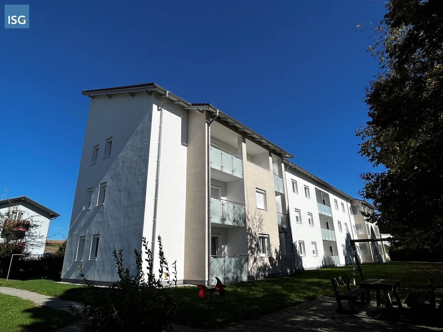 Property 529: 2 room apartment in the staff housing building 4786 Brunnenthal, Steingartenweg 2, Top 10