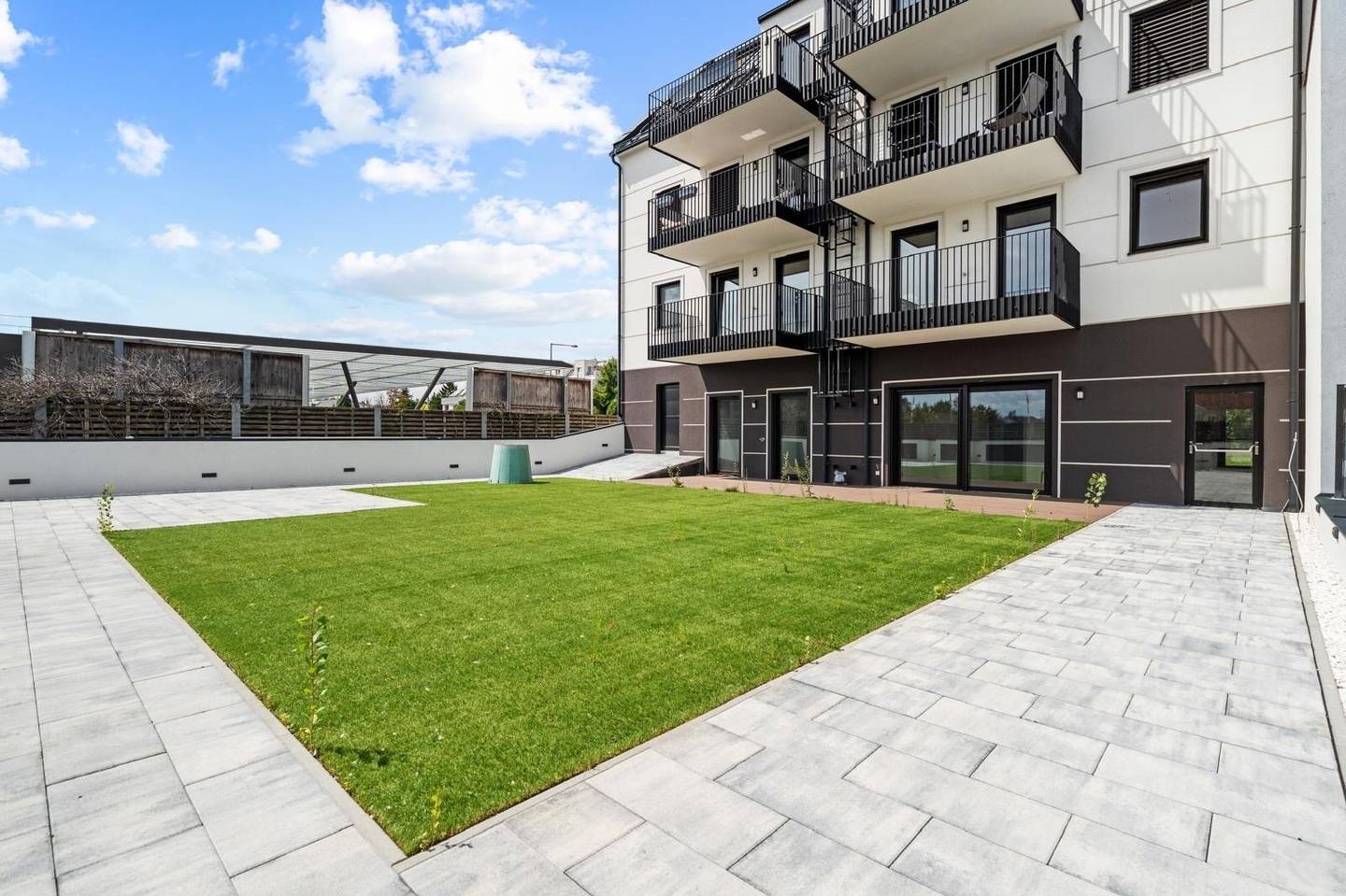 New construction project Wien 21 | Apartment No. 15 – Attic apartment with optional roof terrace?Note: remove question mark? Please deliver as final string.
