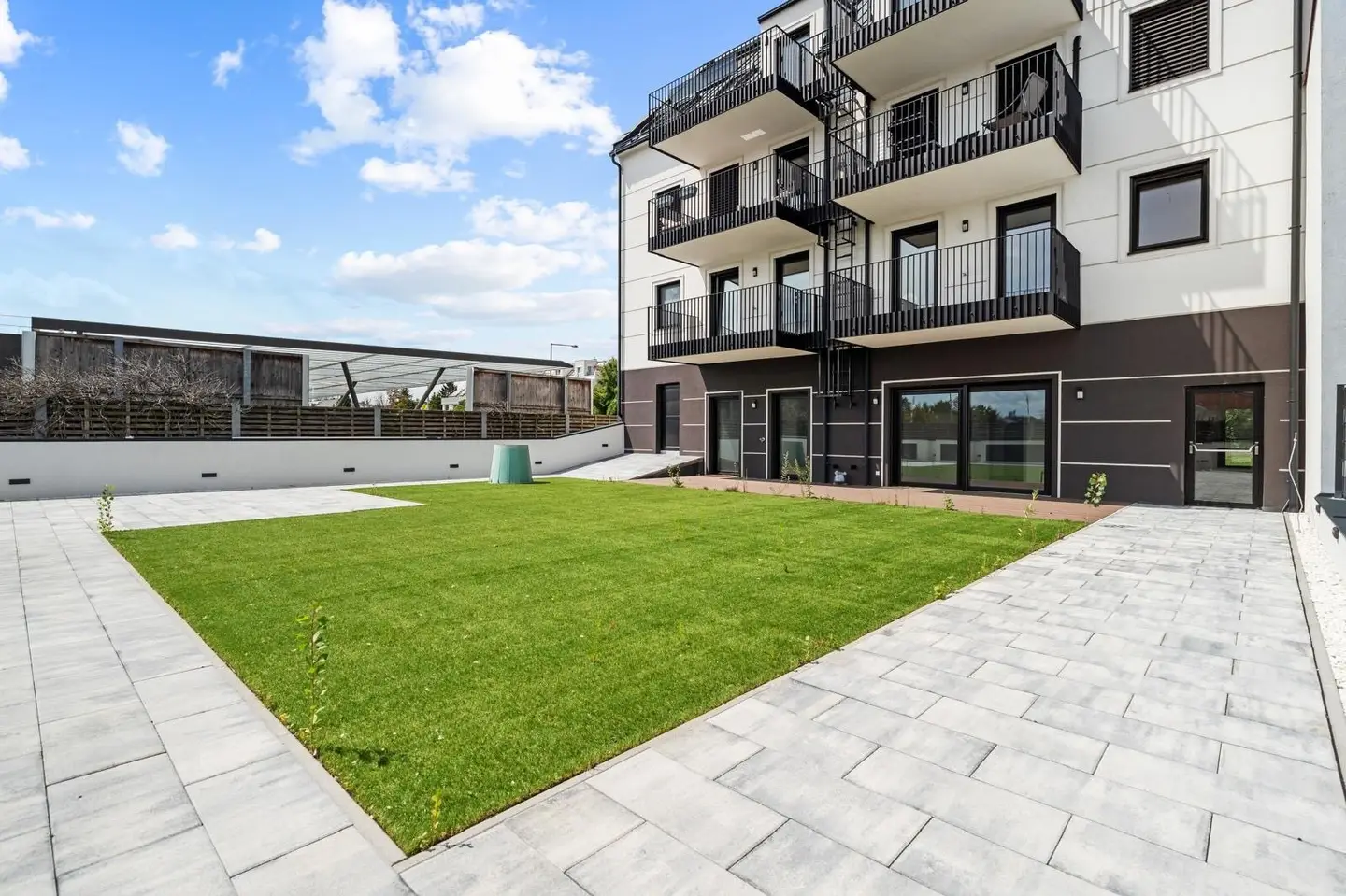 New construction project Wien 21 | Apartment No. 15 – Attic apartment with optional roof terrace?Note: remove question mark? Please deliver as final string.