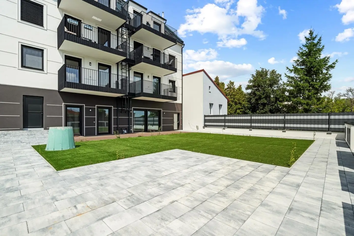 New construction project Wien 21 | Apartment No. 15 – Attic apartment with optional roof terrace?Note: remove question mark? Please deliver as final string.