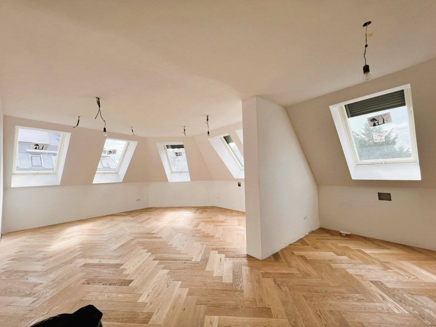 First occupancy!! Modern 2-room apartment on the 1st attic floor (Top 29)
