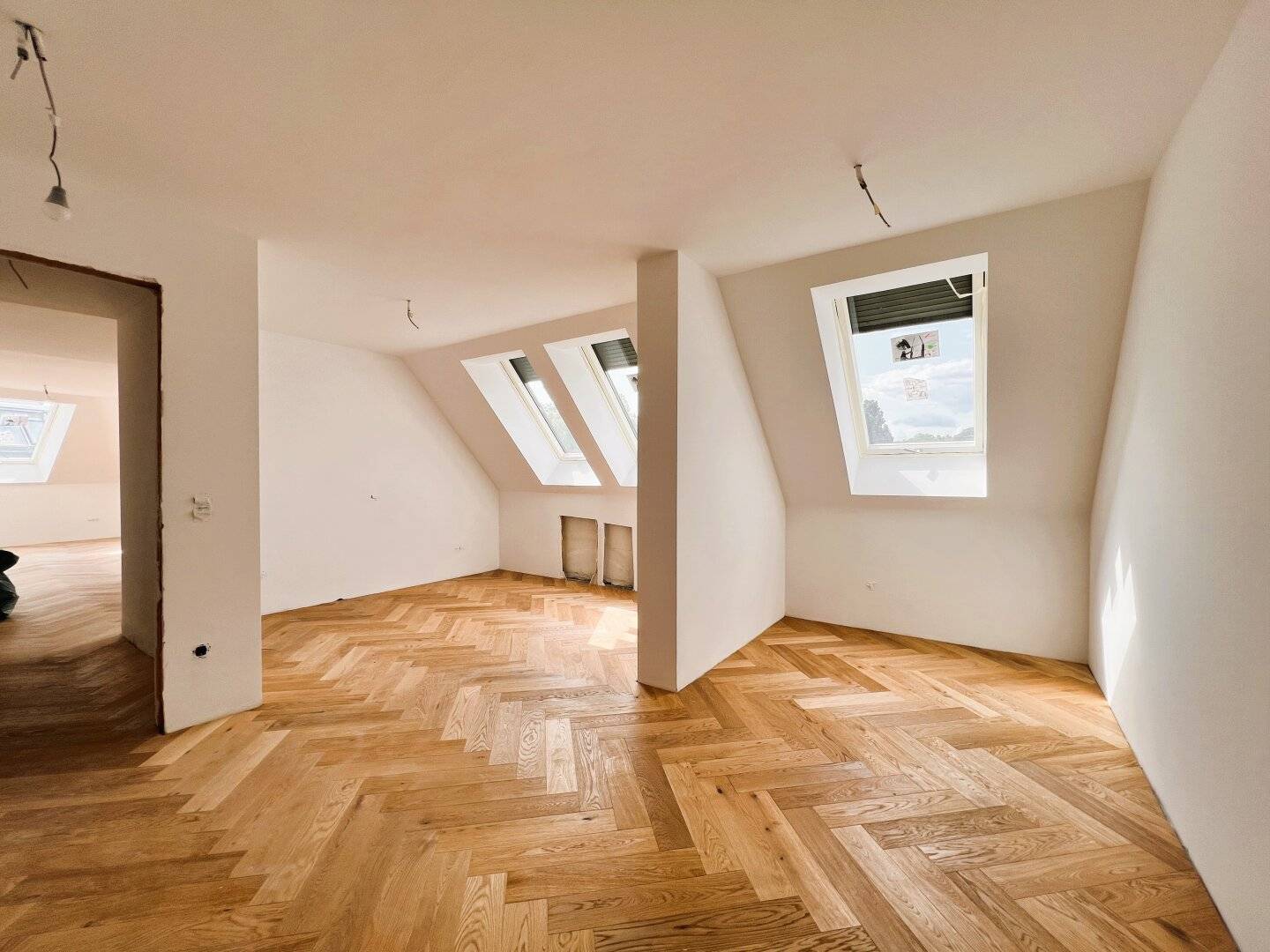 First occupancy!! Modern 2-room apartment on the 1st attic floor (Top 29)