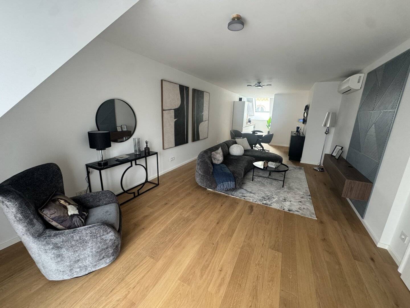 Modern living culture with historic building flair! First occupancy after a complete renovation in Währing