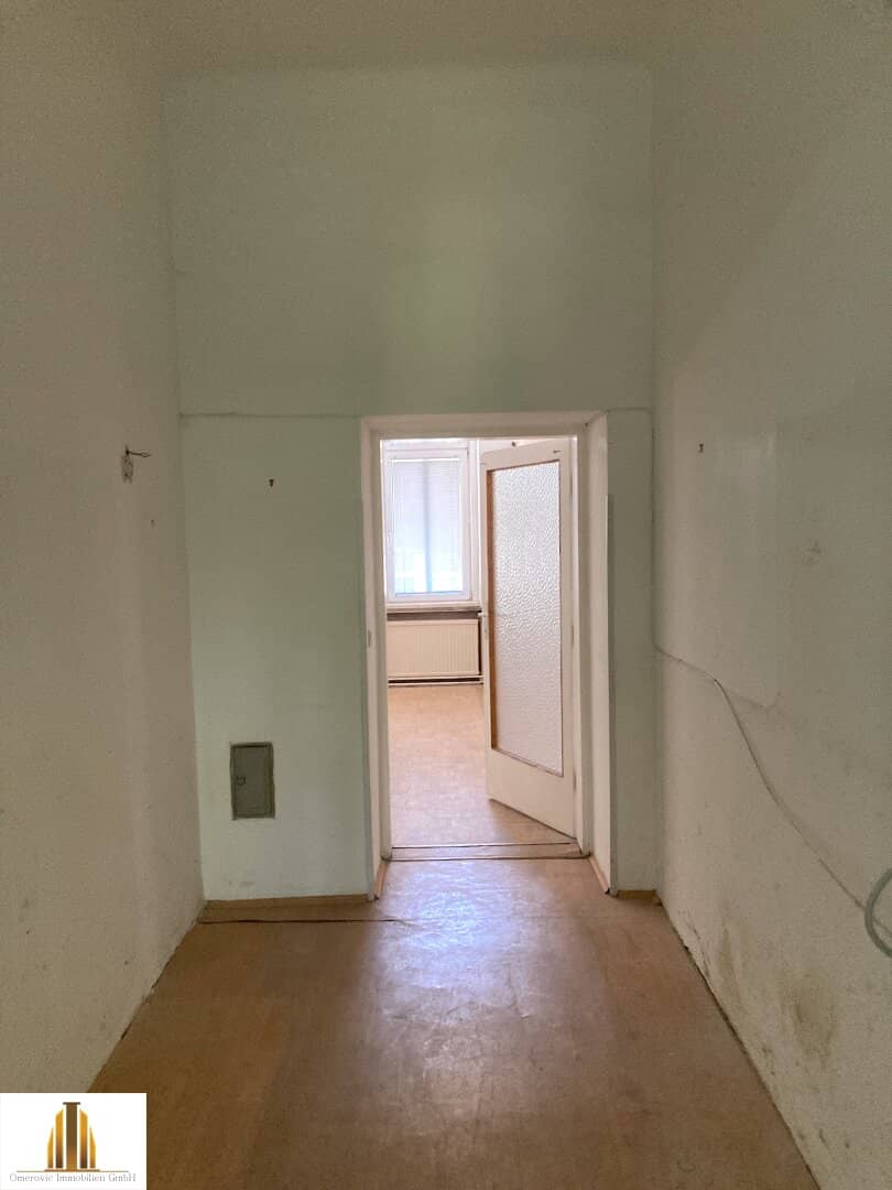 Sanierungsbedürftige Stilwohnung mit 2,5 Zimmer Nähe Wertheimsteinpark - Barawitzkagasse