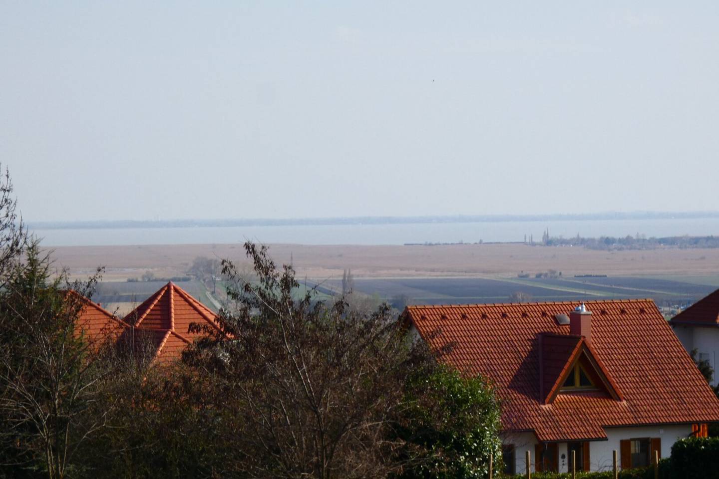 EXKLUSIVER BAUGRUND UNVERBAUBARER SEEBLICK