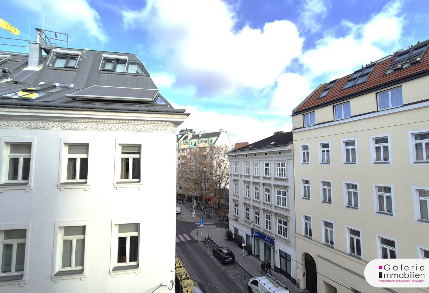 Enchanting two room pre war apartment for the highest standards near U4','de':'Bezaubernde 2-Zimmer-Altbauwohnung für höchste Ansprüche - Nähe U4