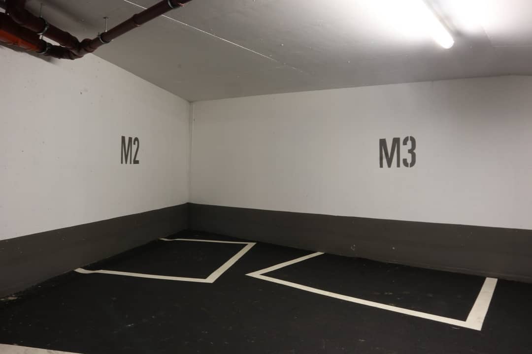 Motorradstellplätze direkt bei der U4+U6 Station Längenfeldgasse - Dunklergasse 21, 1120 Wien
