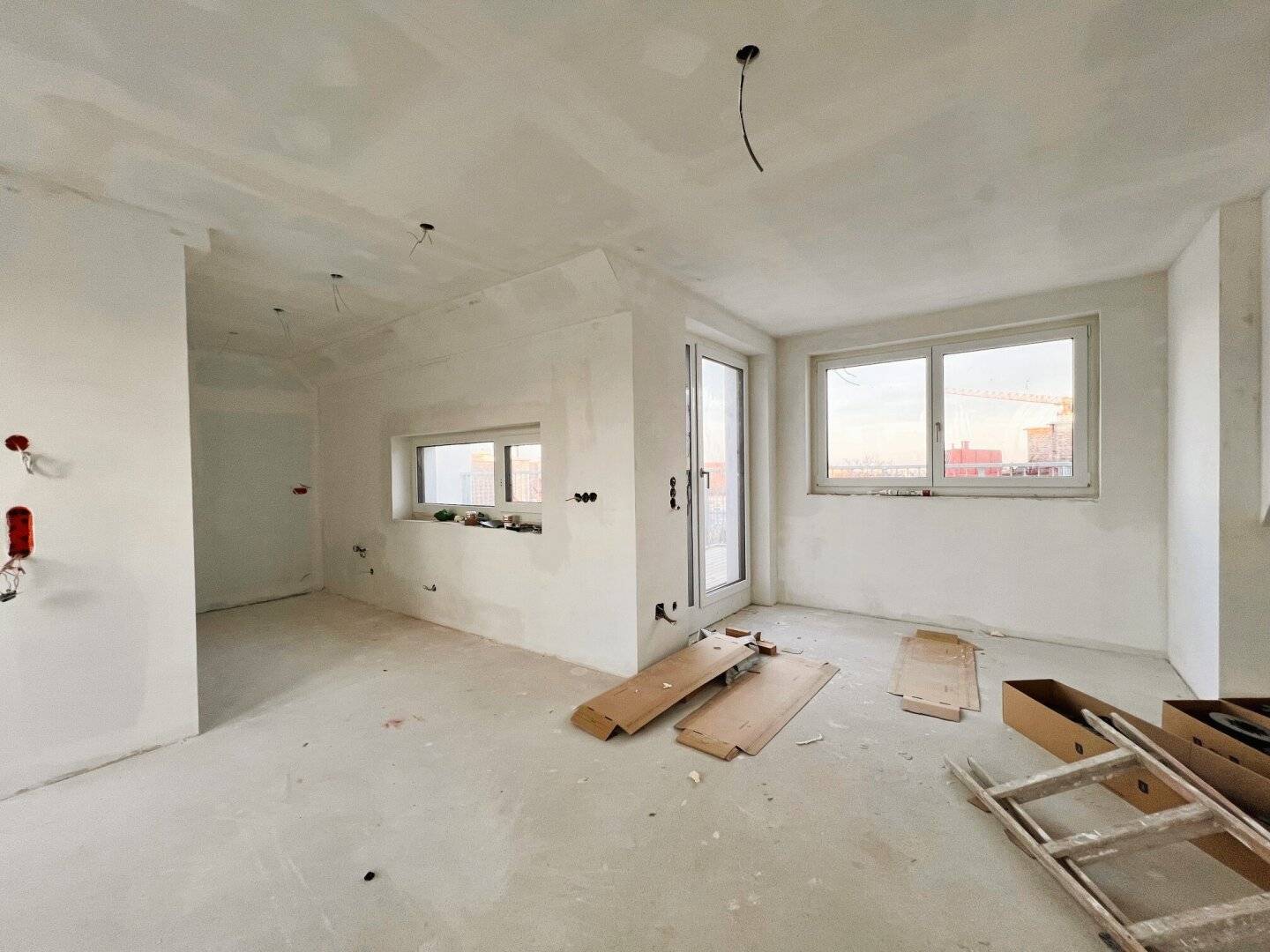 PRICE REDUCTION First occupancy attic expansion near Währinger Straße