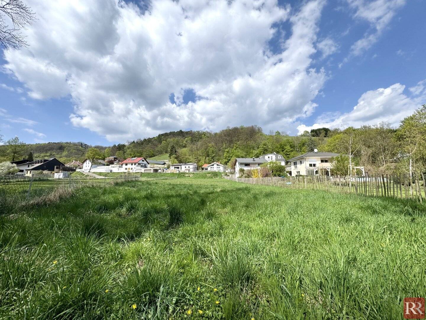 Sonniges und ebenes Baugrundstück in Klosterneuburg-Weidling