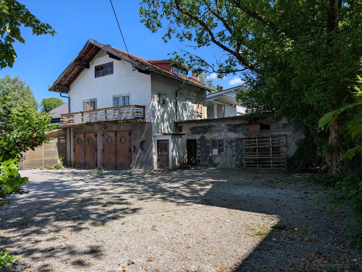 Building plot with existing building with high density and central location in Salzburg-Maxglan/Riedenburg