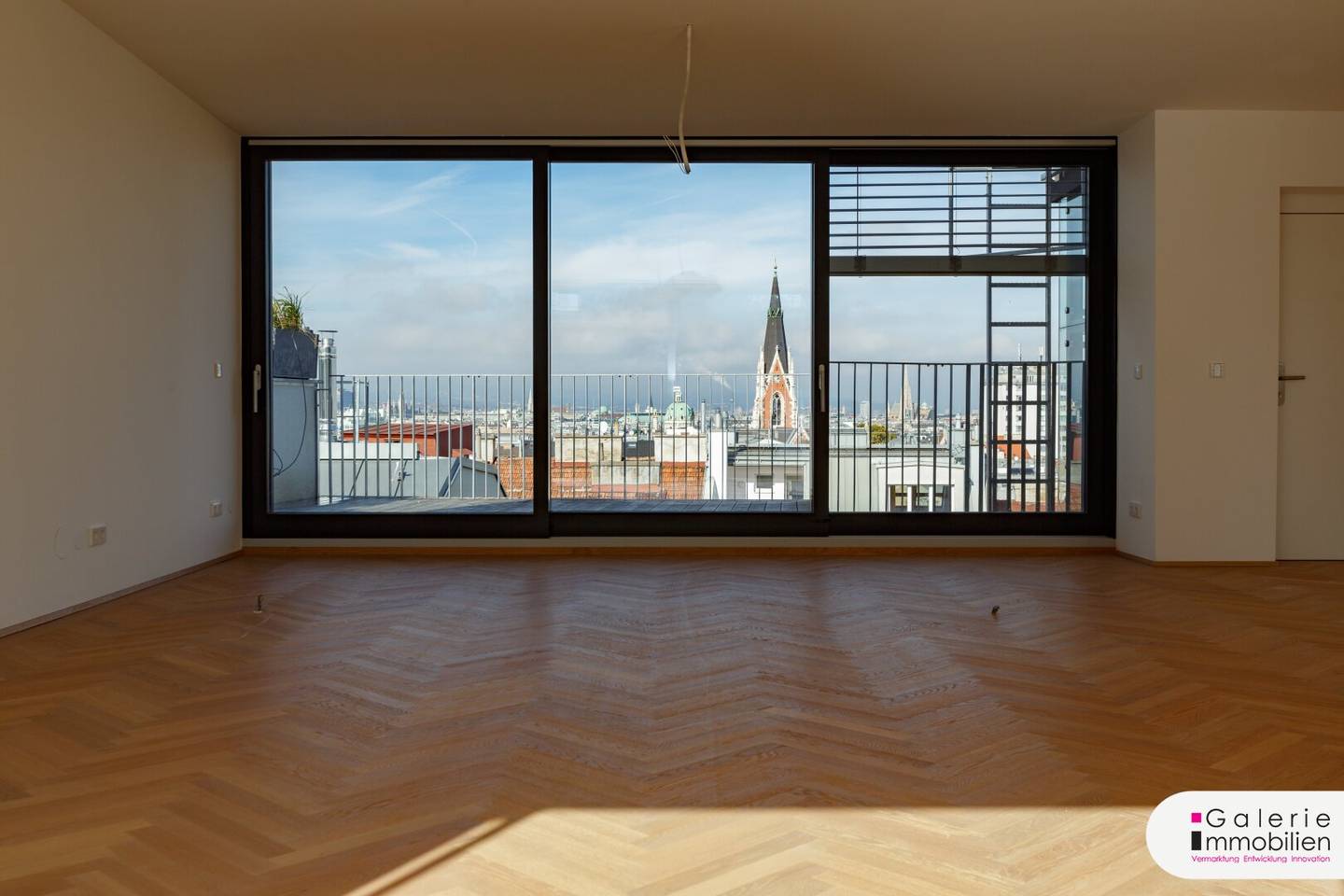Period style old building Penthouse First occupancy with 76 m² terraces