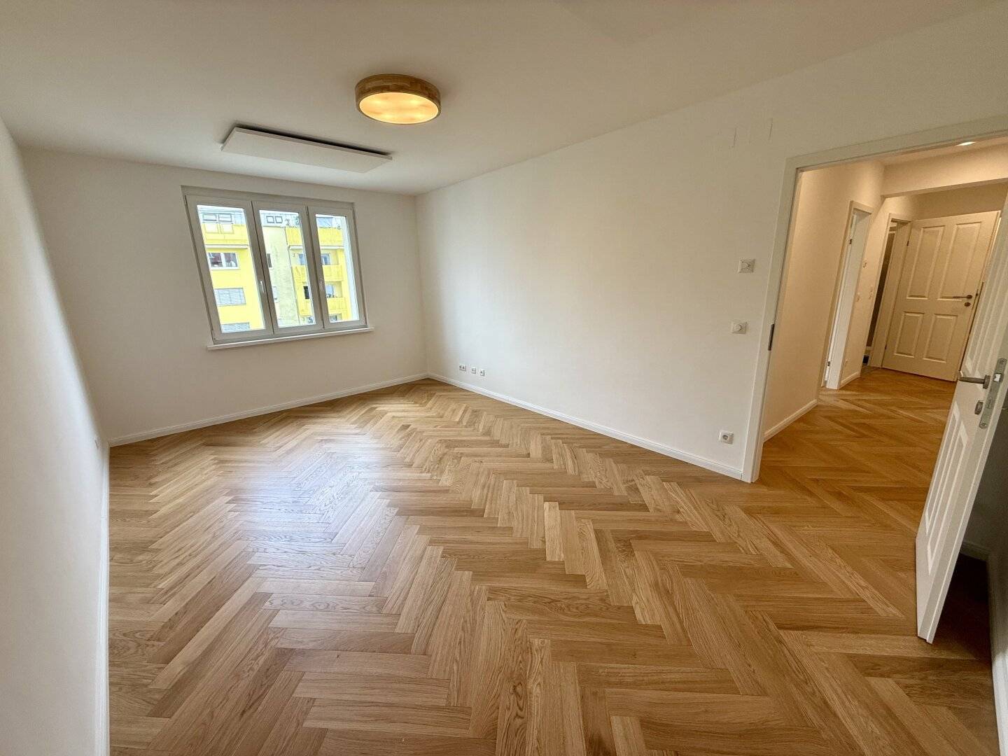 First occupancy after a comprehensive general renovation | High quality two room apartment with a wide view | Commission free/commission-free is not used in english; choose Commission free? However the instruction says Commission-free; I'll use Commission-free to be consistent with original term as a concept; But asked to avoid embellishment; It's a direct translation. I'll set 'Commission-free'.