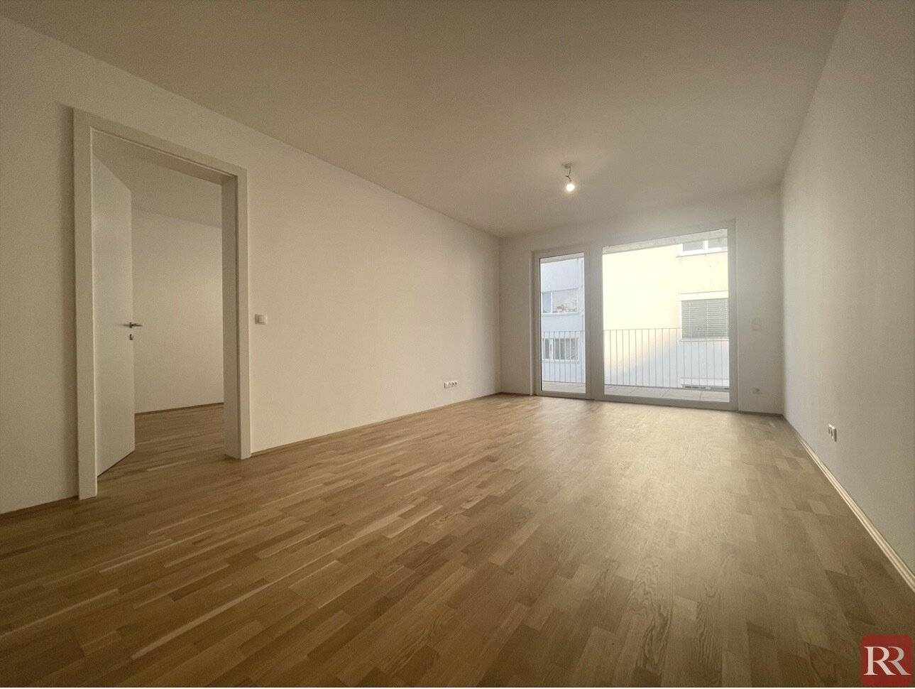 Helle 2-Zimmer-Wohnung mit Balkon und durchdachtem Grundriss