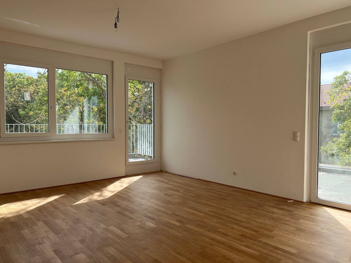 Kompakt aufgeteilte 65 m2 Dachwohnung (3 Zimmer) mit herrlicher 28,28 m²Terrasse  (TOP 206)