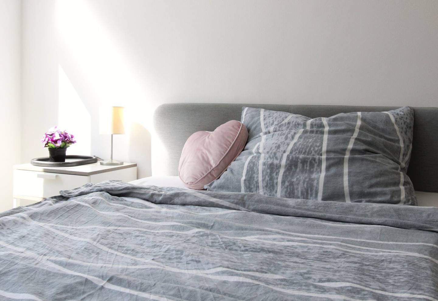 Short term rental Modern furnished bright one room apartment in prime location