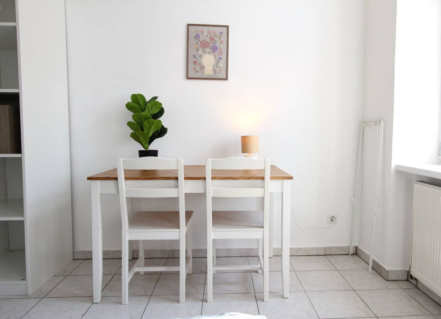 Short term rental Modern furnished bright one room apartment in prime location