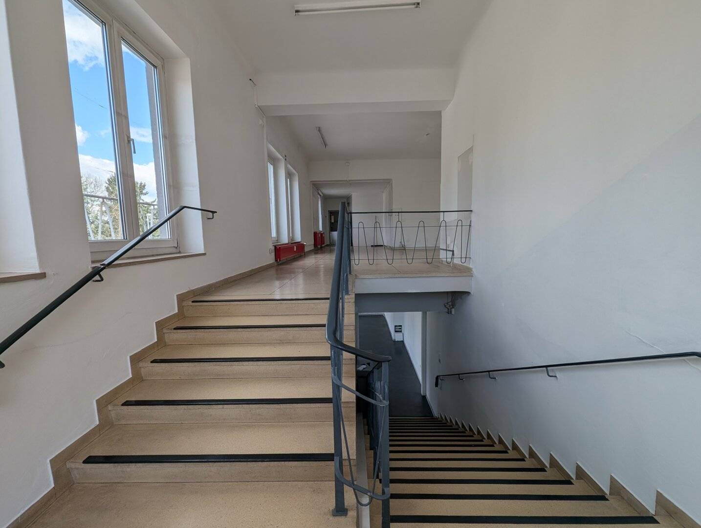 Spacious studio in Salzburg ideal for creatives and startups