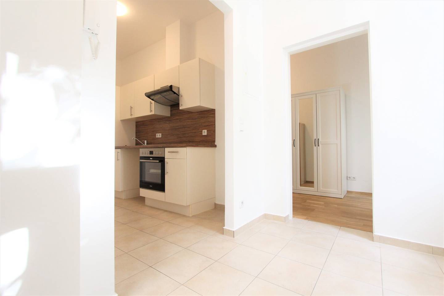 Furnished, beautiful 2-room apartment! Short-term rental