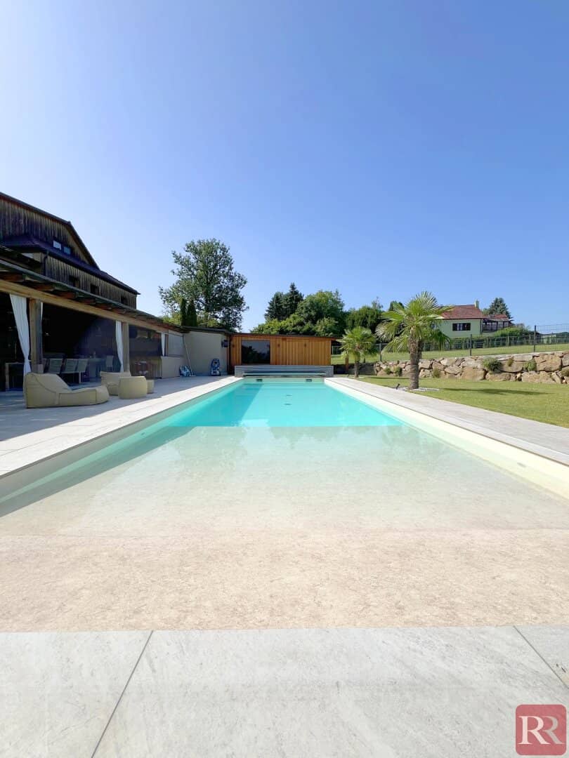 Premium Living in a Secluded Location only one hour from Vienna