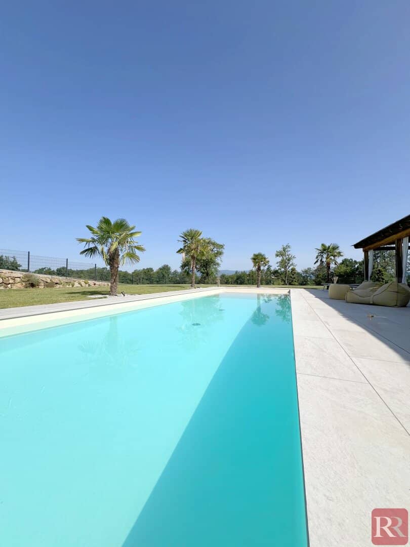 Premium Living in a Secluded Location only one hour from Vienna