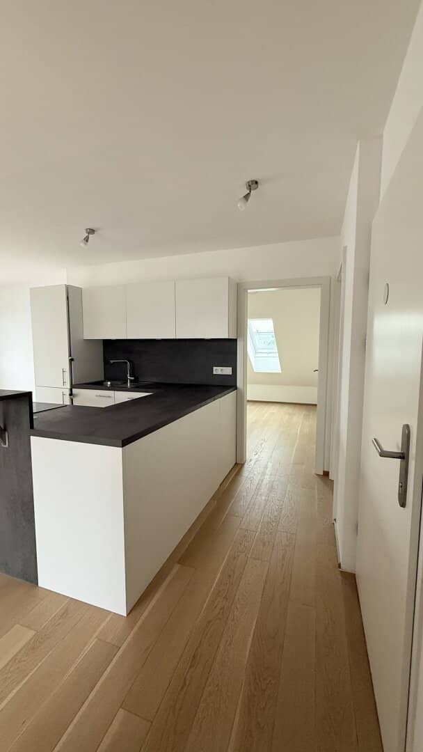 Charming attic apartment in Seekirchen am Wallersee