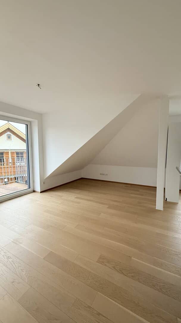 Charming attic apartment in Seekirchen am Wallersee