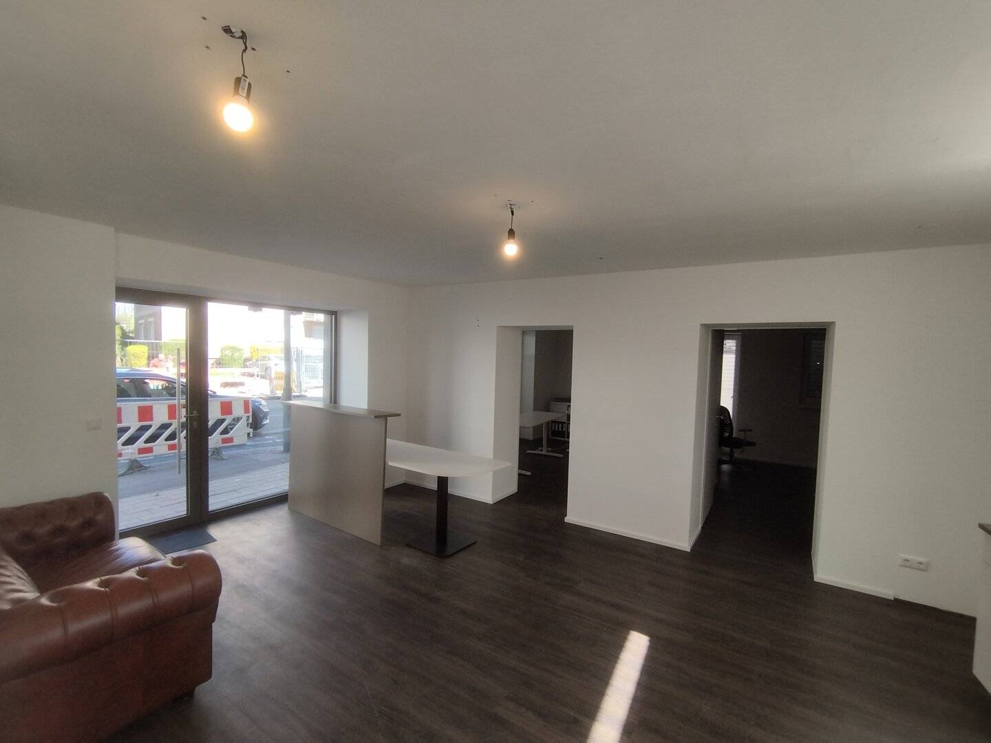 Central and newly renovated commercial space for sale