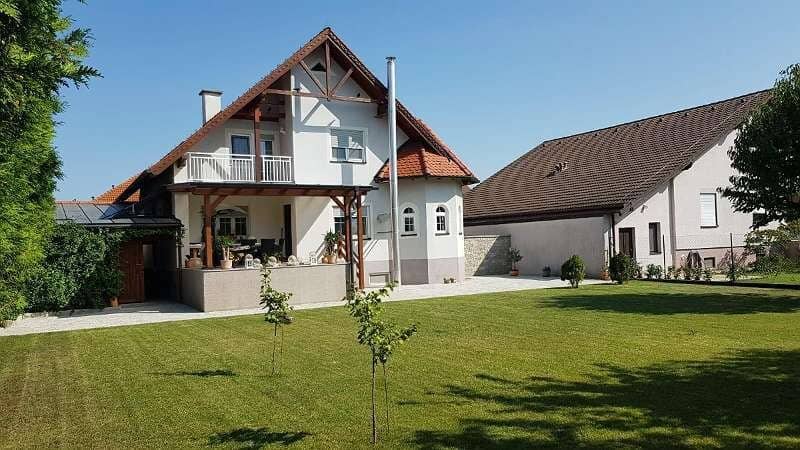 Parndorf spacious family dream in absolute quiet location