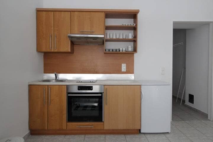 Furnished 1-room apartment in the heart of Vienna Short-term rental