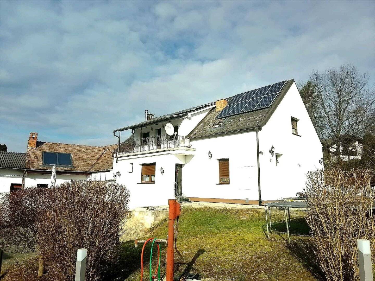Großzügiges Wohnhaus mit 2.044 m² Bauland & moderner Energietechnik