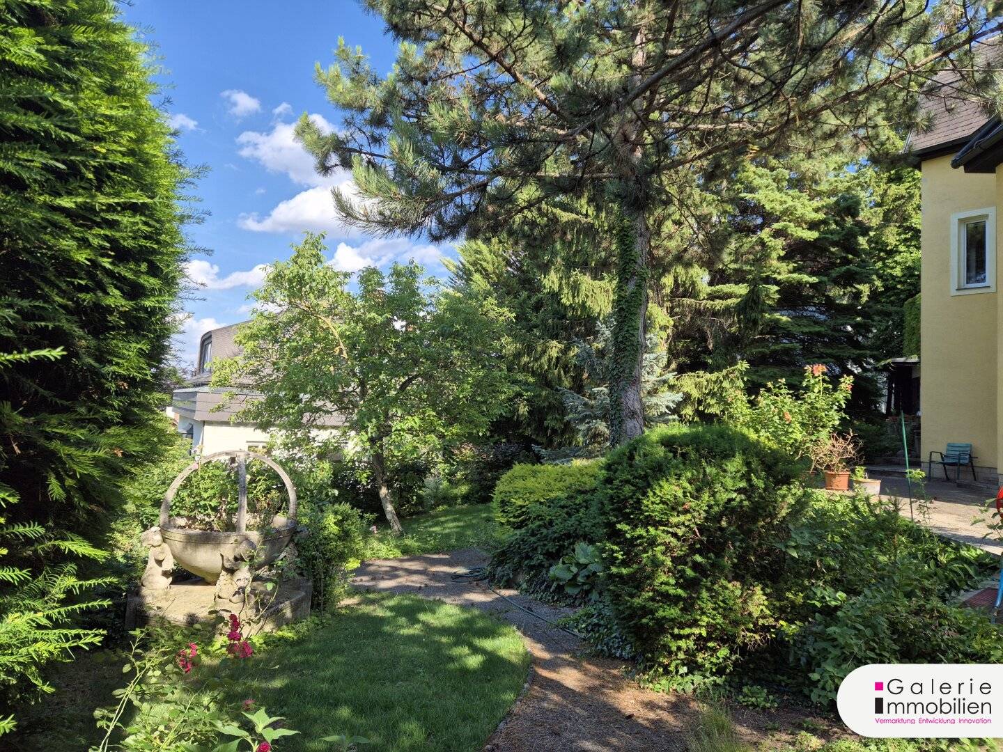 Prime Location - Dream Plot with Period House