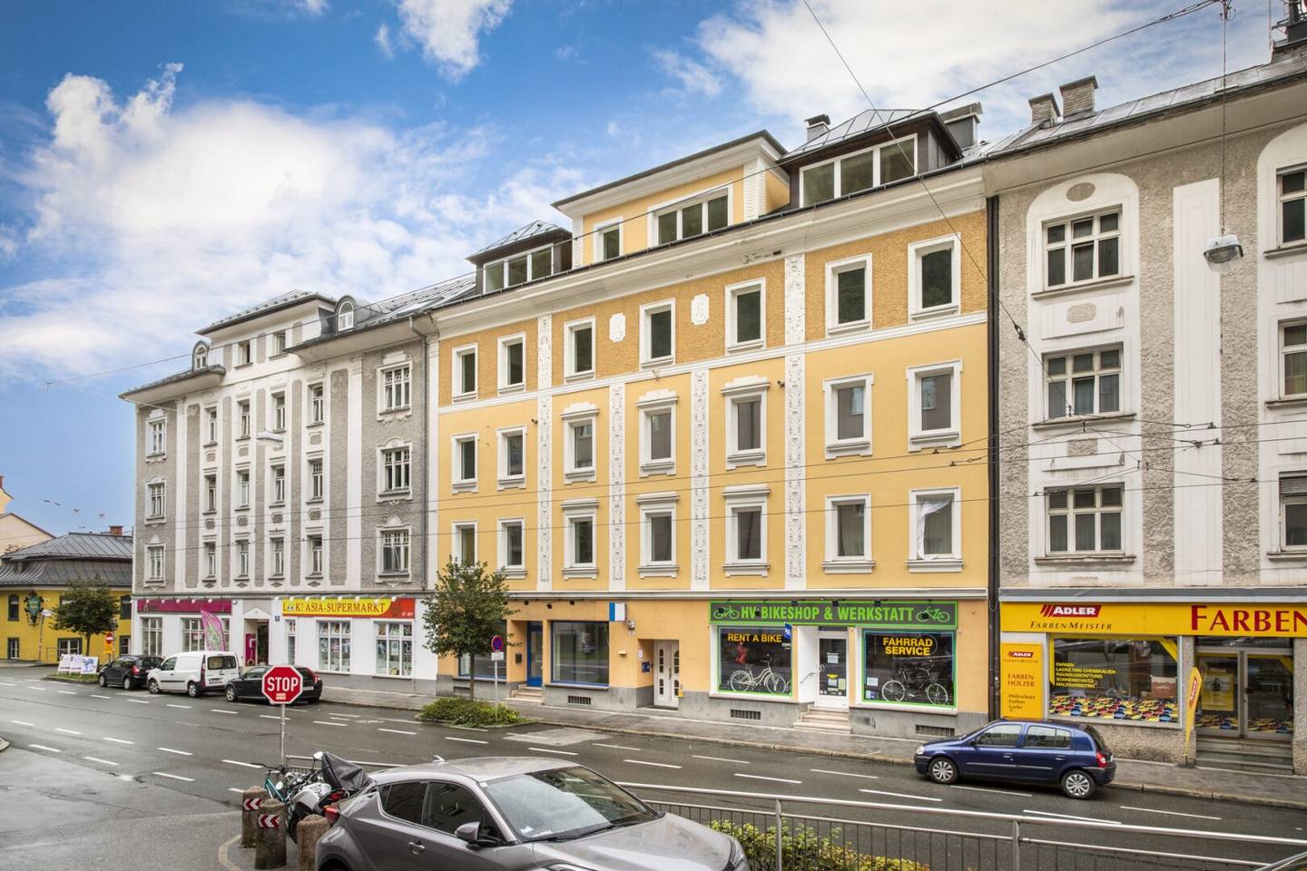 Opportunity! 2-room apartment with balcony - renovation needed