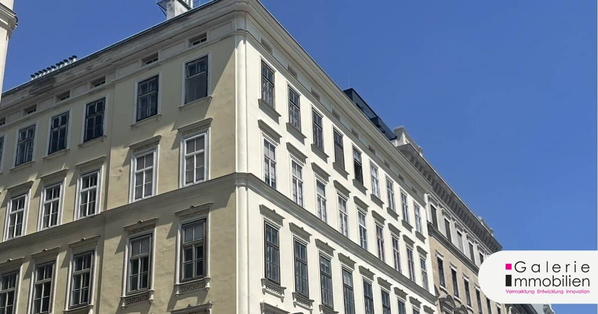 3 room old building apartment near Naschmarkt