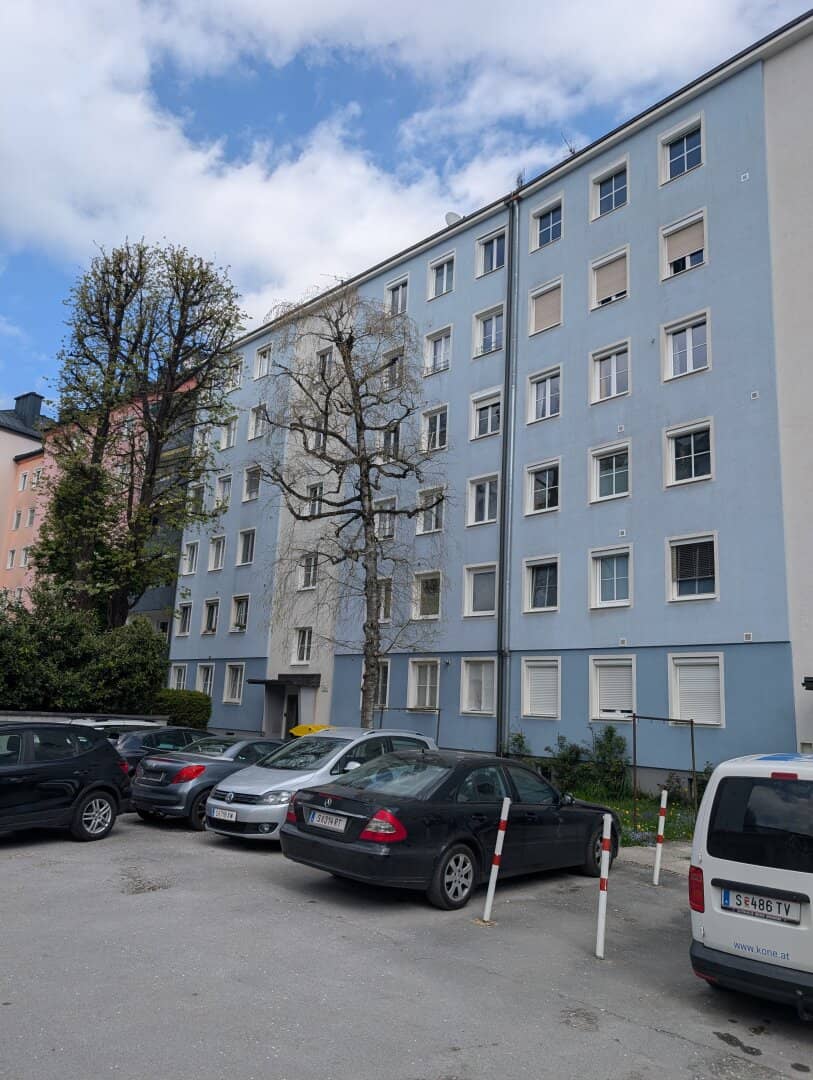 Centrally located, attractive 2 room apartment in Herrnau