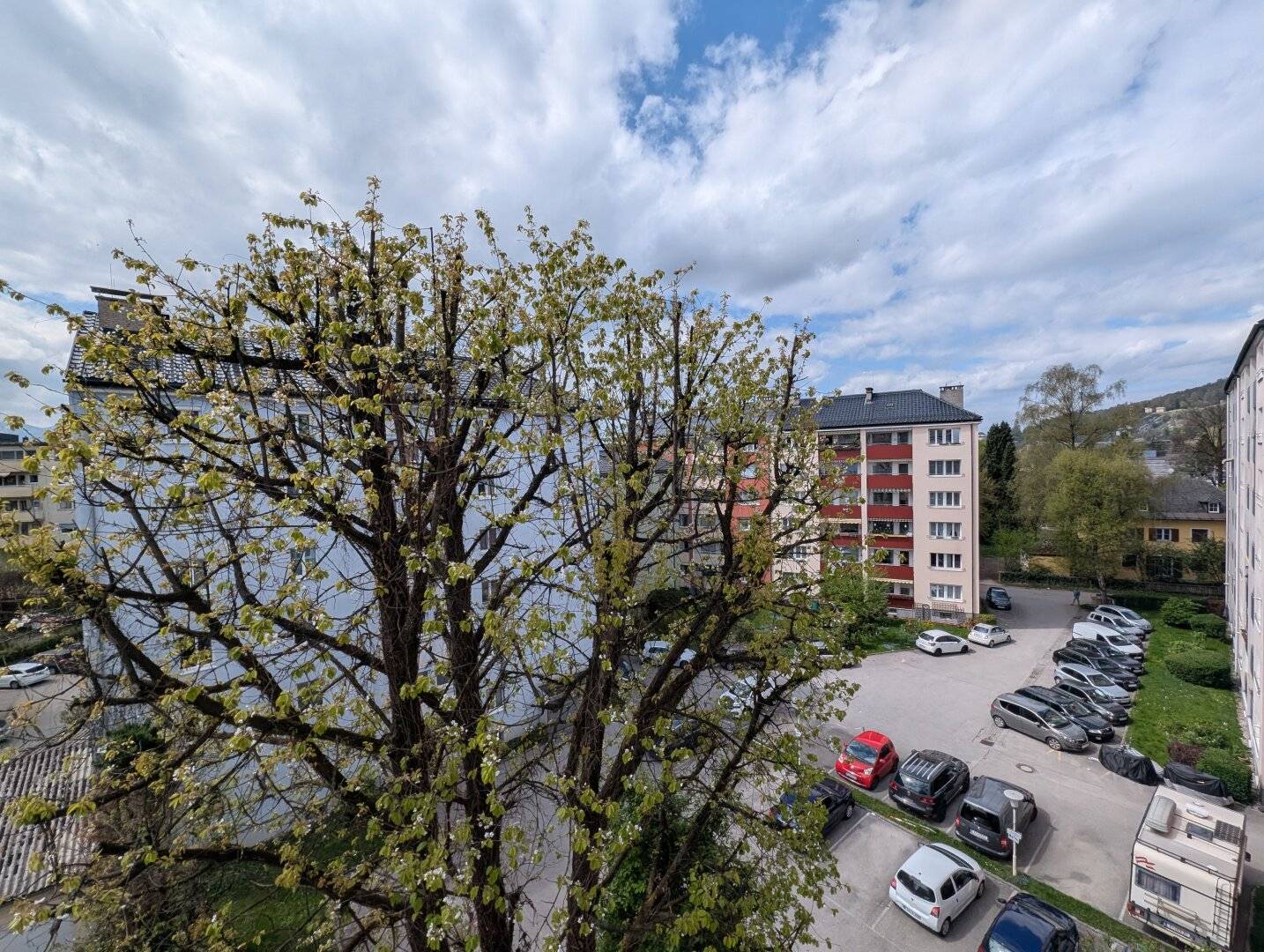 Centrally located, attractive 2 room apartment in Herrnau