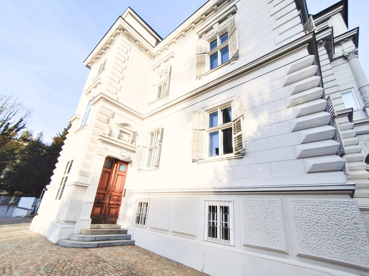 Exclusive office space in a premier central location for rent